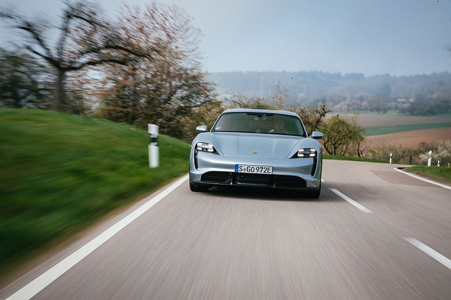 Der Porsche Taycan Cross Turismo Turbo S erreicht nach 2,9 Sekunden 100 km/h