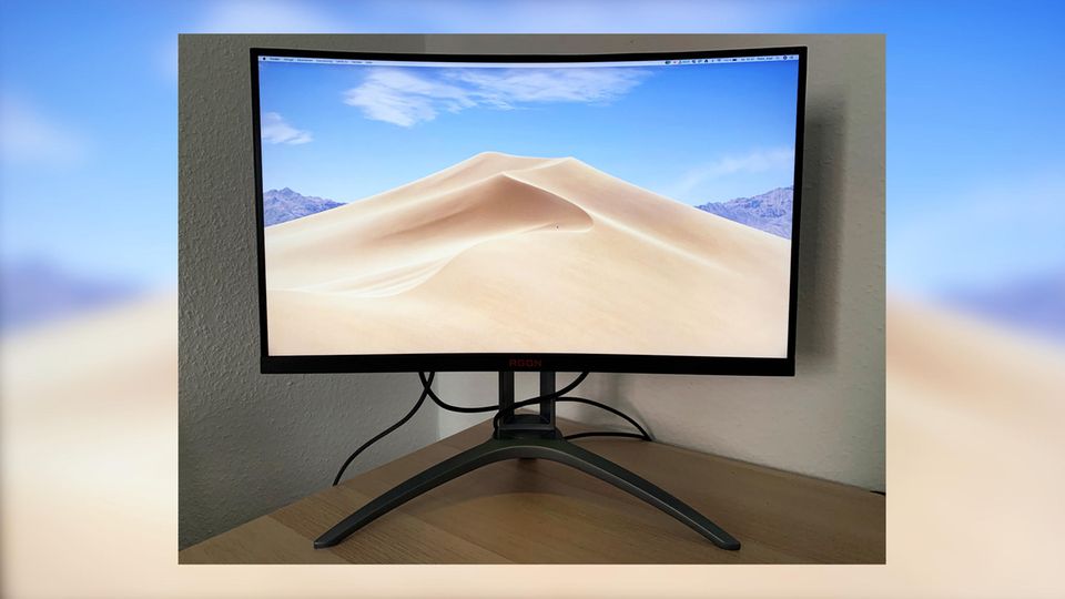 Ein dreibeiniger Standfuß sorgt beim AOC Agon AG273QCX für einen sicheren Stand.