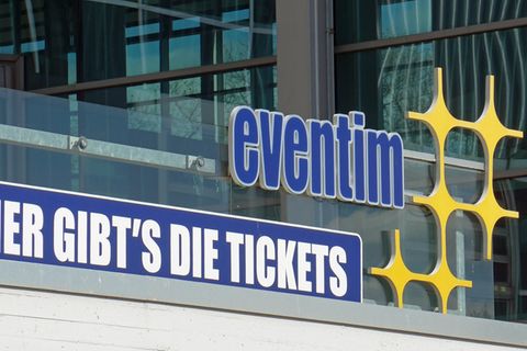Die Verbraucherzentrale NRW klagt gegen die Geschäftspraktiken des Tickethändlers Eventim.