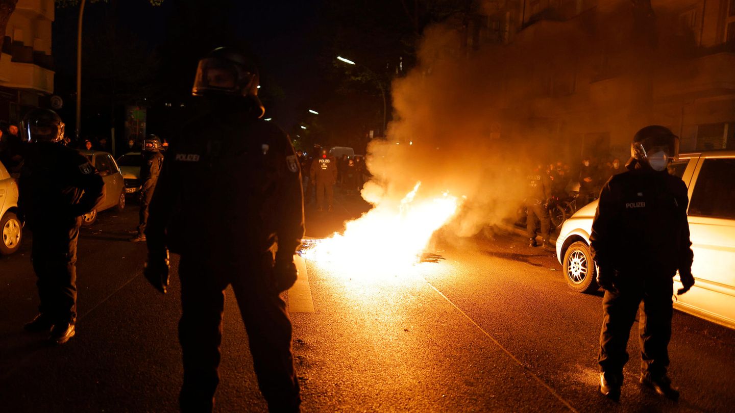 Demonstrationen: Die Demonstrationen in Berlin und Hamburg liefen sehr unterschiedlich ab