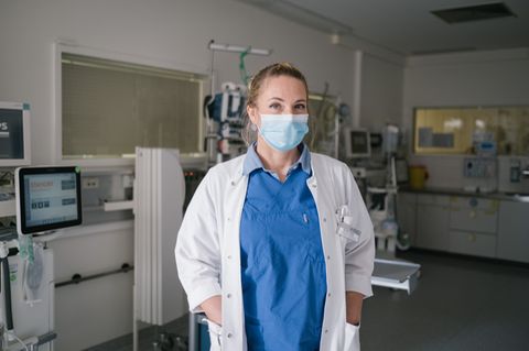 News zur Corona-Pandemie: Krankenhausgesellschaft sieht leichte Entlastung in Kliniken – aber noch keine Entwarnung