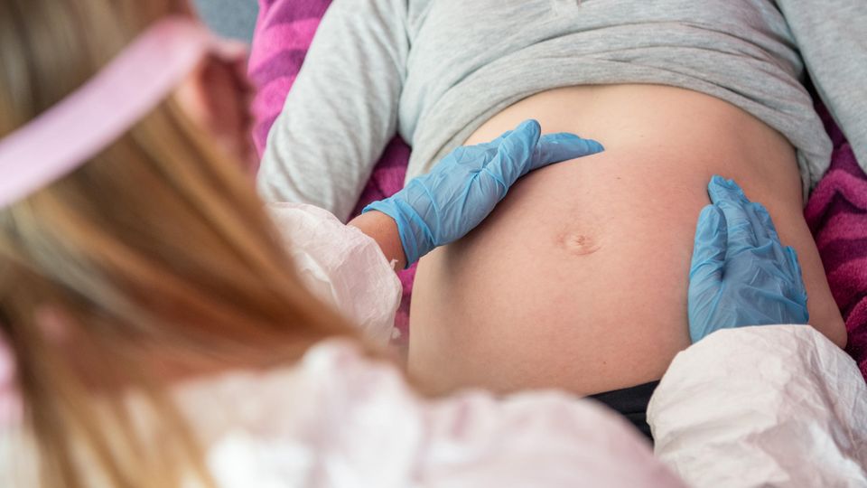 Schwangere sollten bevorzugt geimpft werden, sagen Experten