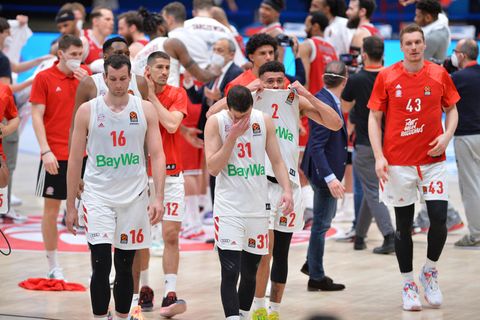 Münchens Paul Zipser, Diego Flaccadori, Zan Mark Sisko, Wade Baldwin und Leon Radosevic