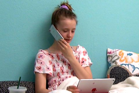 Experten warnen: Durch Corona hat die Mediennutzungszeit bei Kindern extrem zugenommen.