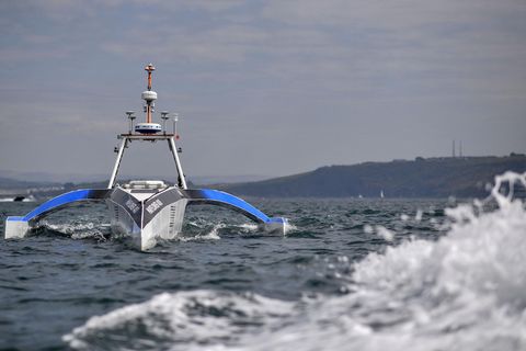 Die "Mayflower 400" auf dem Wasser