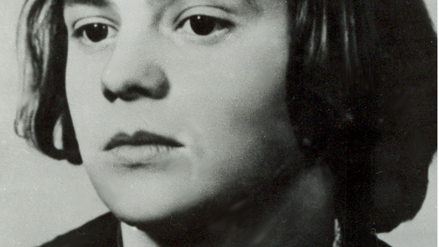 Jahresrückblick: Undatiertes Foto von Sophie Scholl, die als Mitglied der Münchner Widerstandsbewegung "Weisse Rose" vom NS-Regime 1943 hingerichtet wurde Undatiertes Foto von Sophie Scholl, die als Mitglied der Münchner Widerstandsbewegung "Weisse Rose" vom NS-Regime 1943 hingerichtet wurde