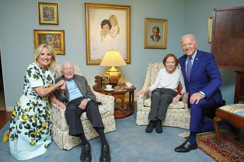 Joe und Jill Biden besuchen Ex-US-Präsident Jimmy Carter und seine Frau.