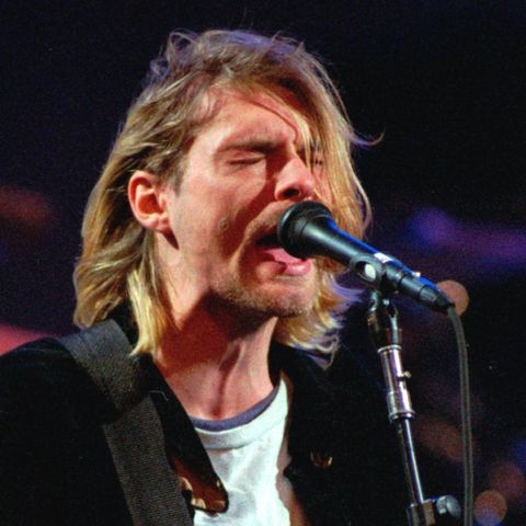 Kurt Cobain, Sänger der US-amerikanischen Kult-Rockband Nirvana, im Dezember 1993 bei einem Auftritt in Seattle