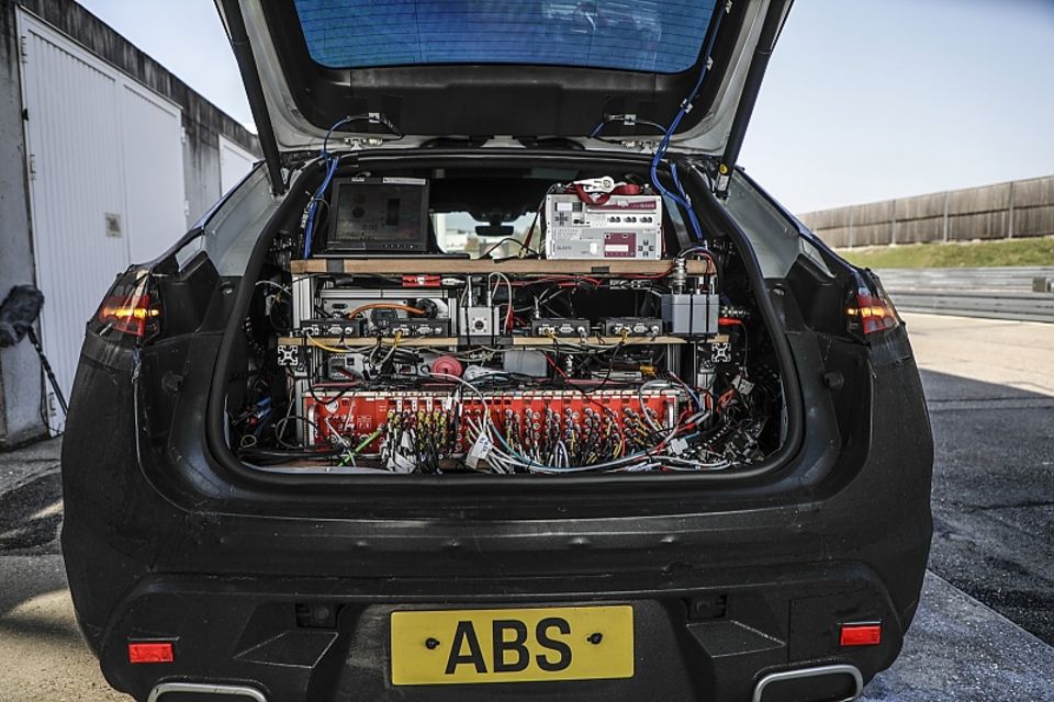 Porsche Macan Elektro 2023 Erprobungsträger