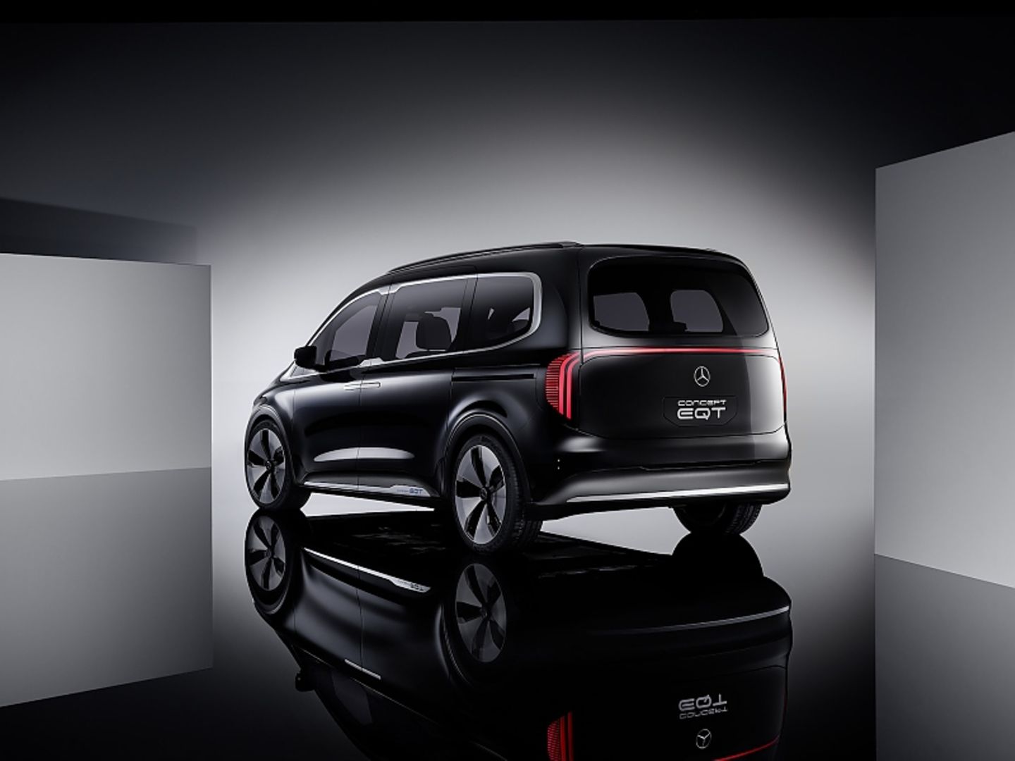 Mercedes EQT 2021