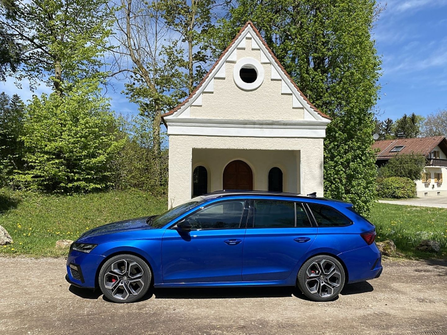 Der Skoda Octavia Combi RS 2.0 TDI ist 4,70 Meter lang