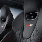 Die Sportsitze sind bequem und bieten genug Seitenhalt