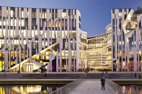 Kö-Bogen in Düsseldorf von Daniel Libeskind
