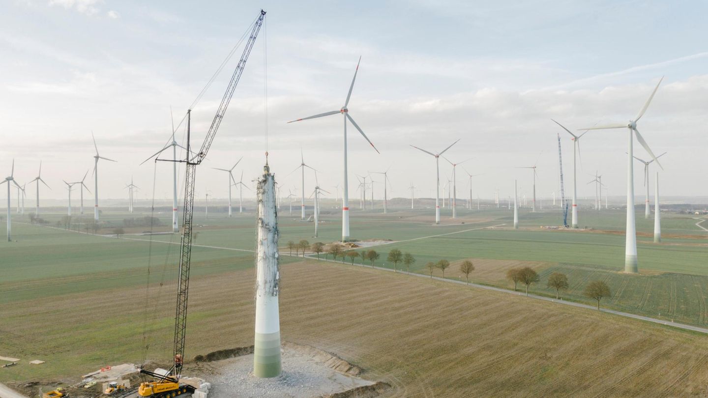 VOE STERN 20/2021 Abbauarbeiten Windanlage Abbauarbeiten an einer Windanlage