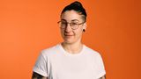 Britta, 26, aus Aachen  Wie sie die Princess Charming überzeugen kann? "Mit meinen Kochkünsten. P.S.: I kiss better than I cook."