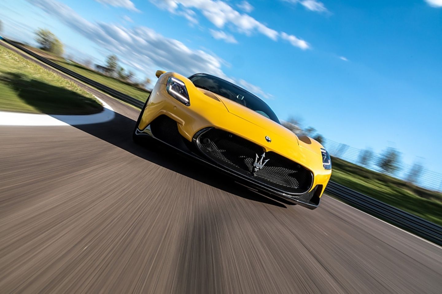 Maserati MC20