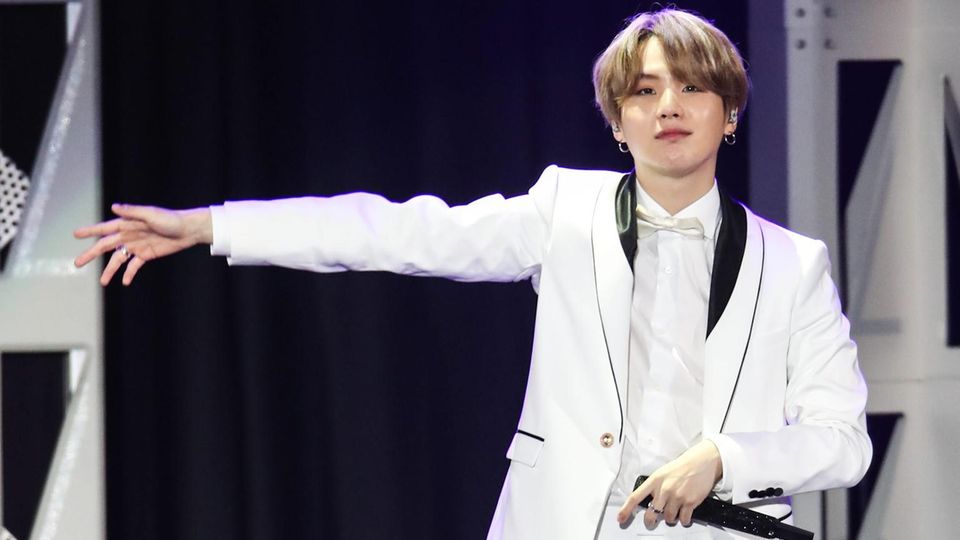 BTS-Rapper Suga auf der Bühne