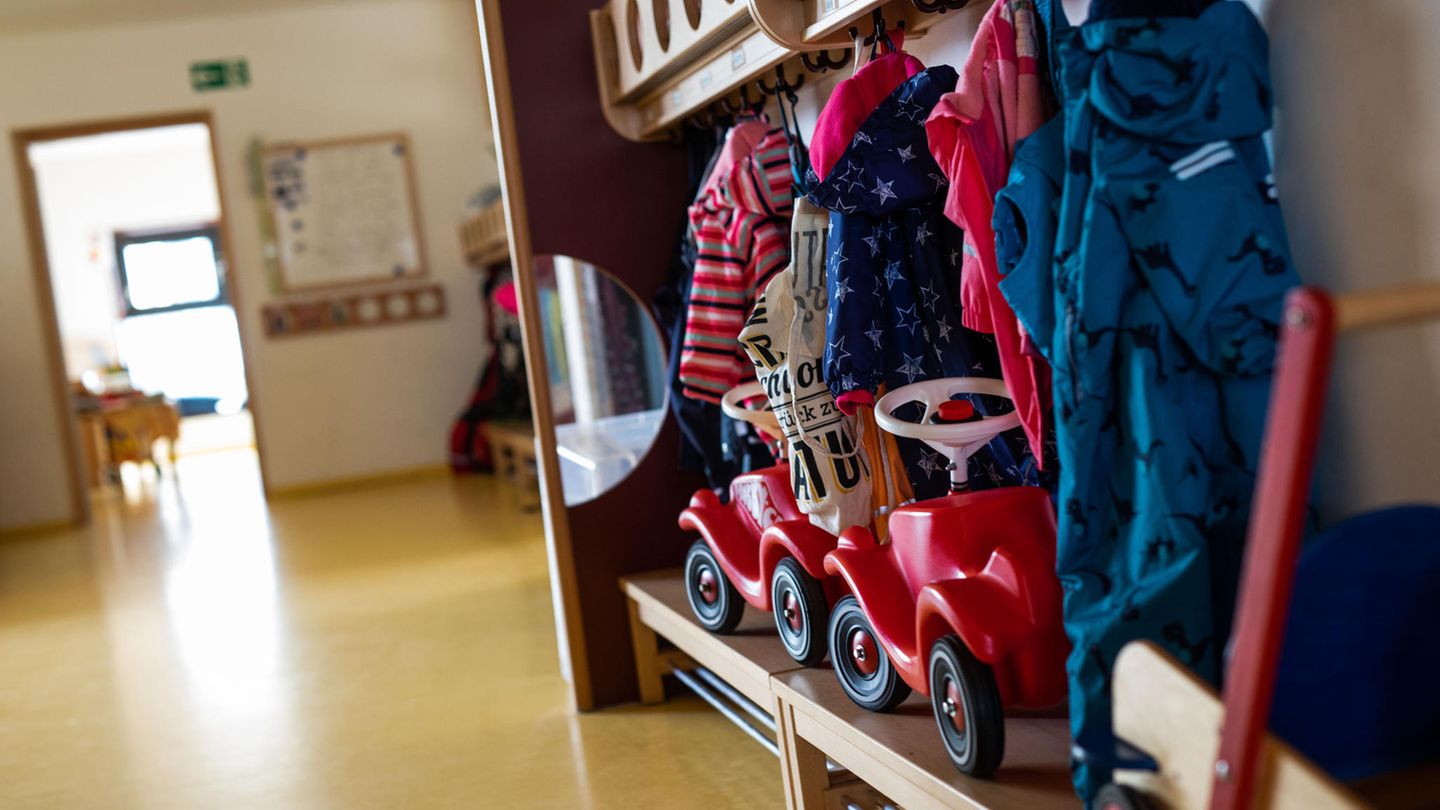 Garderobe einer Kindertagsstätte