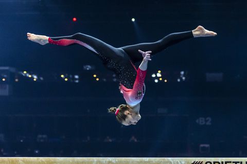 Training für Olympia: Debatte um knappen "Dresscode": Mit diesem Outfit sorgt Kunstturnerin Sarah Voss mächtig für Aufsehen