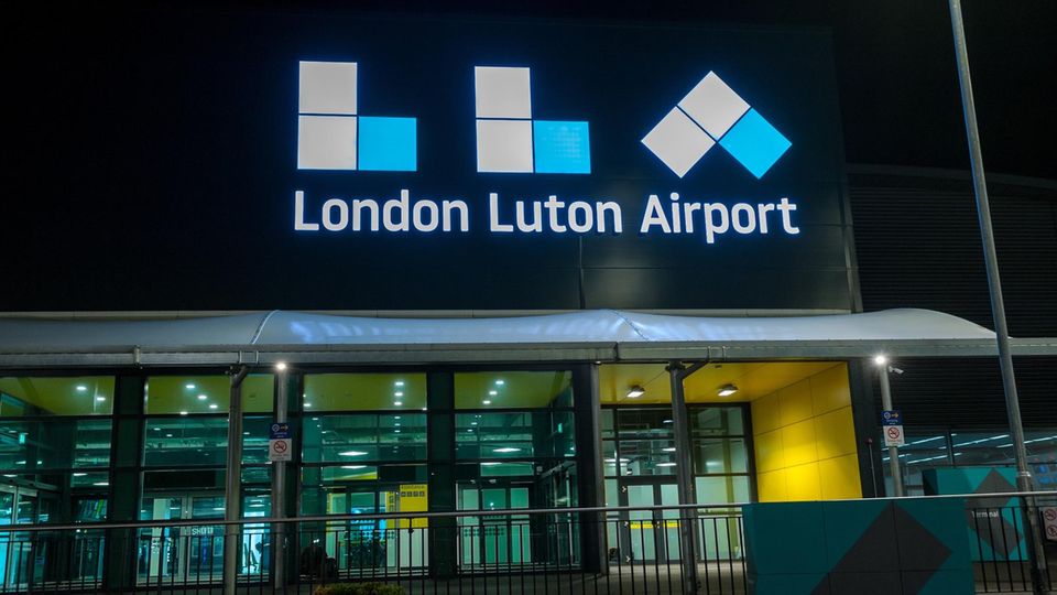 London Luton Airport Außenansicht