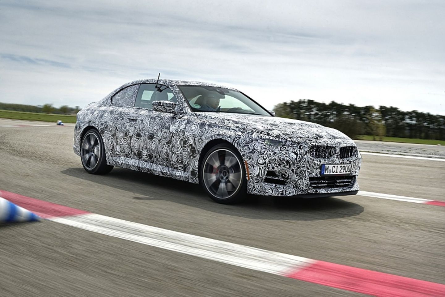 Einmal von der Leine gelassen, macht der BMW M240i xDrive richtig Spaß!