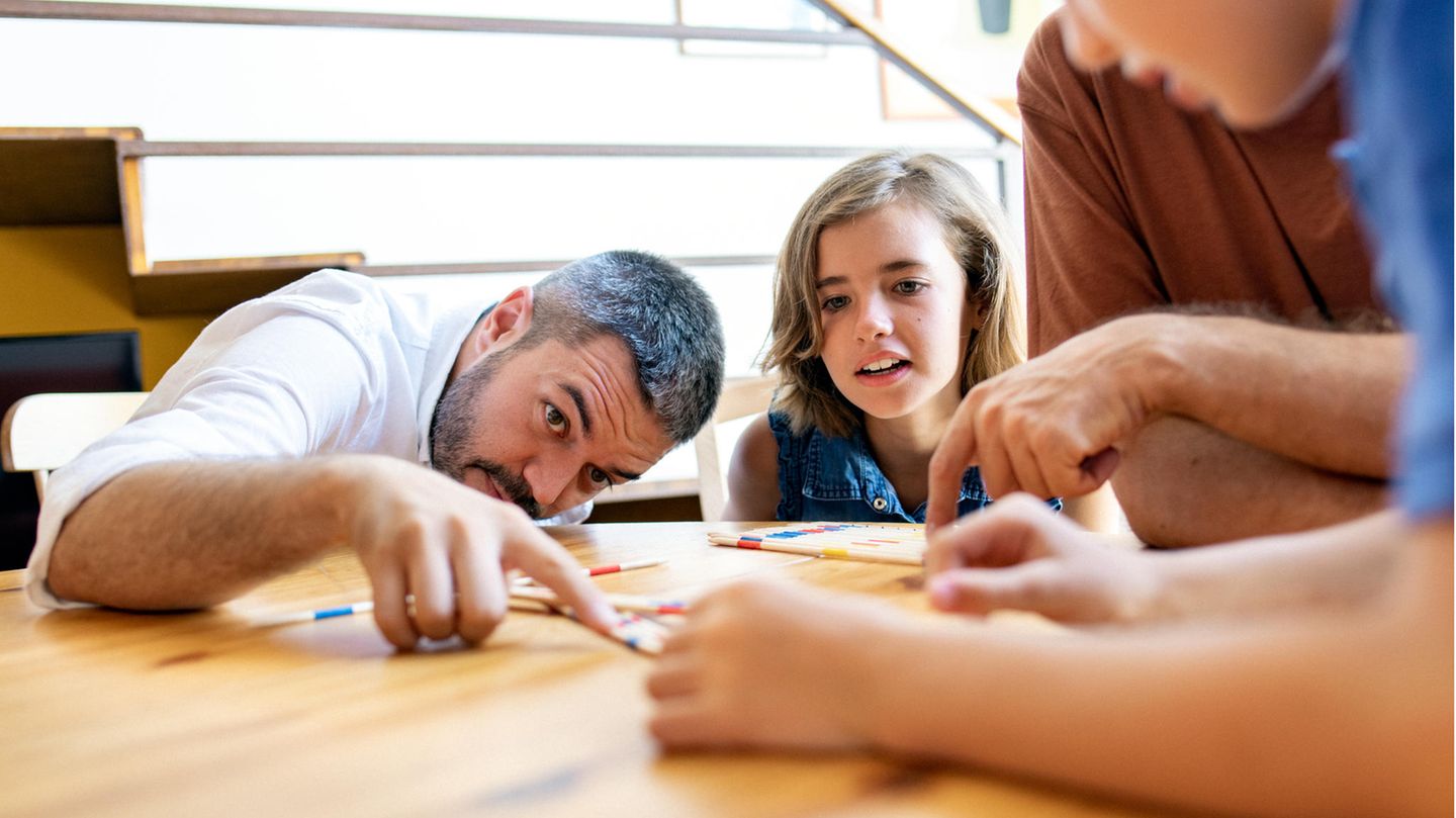 Unter den Geschicklichkeitsspielen ist "Mikado" eines der bekanntesten Spiele