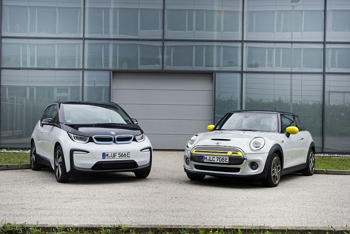 Vergleich BMW i3 gegen Mini Cooper SE