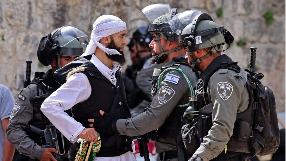 Am 10. Mai eskalierten Spannungen in Jerusalem zwischen Palästinensern, jüdischen Extremisten und Sicherheitskräften. Es gab viele Verletzte