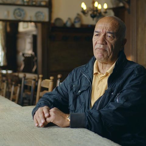 "Manchmal habe ich mit Toren geantwortet. Aber manchmal haben mich die Rufe auch getroffen", sagt Erwin Kostedde. Erfahrungen mit Rassismus ziehen sich durch die Karriere des früheren Stürmers.