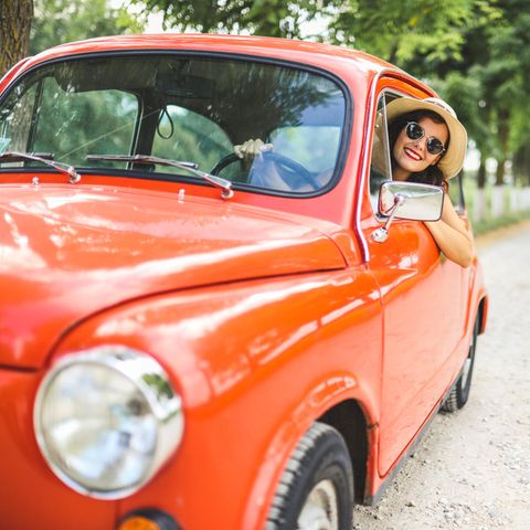 Stilvoll im Oldtimer unterwegs zu sein, geht auch mit E-Motor