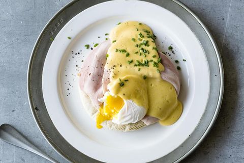 Voila: Eggs Benedict