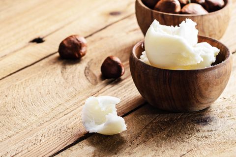 Sheabutter ist ein Naturprodukt, das in der Kosmetikbranche viel Verwendung findet