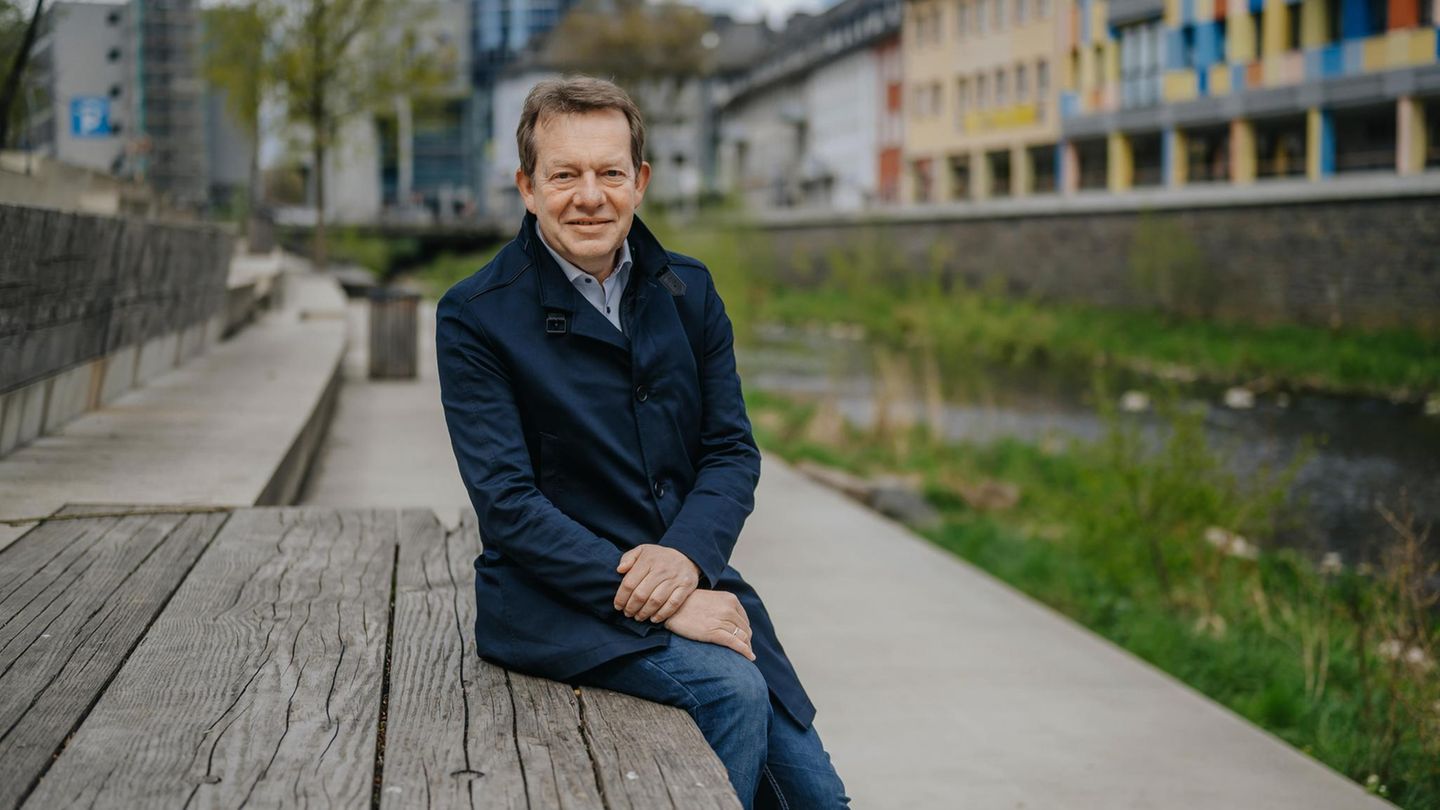 Bürgermeister Steffen Mues, 56, setzte die Umbaupläne auch gegen Widerstände durch