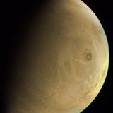 Blick auf Olympus Mons von der Emirate-Orbiter