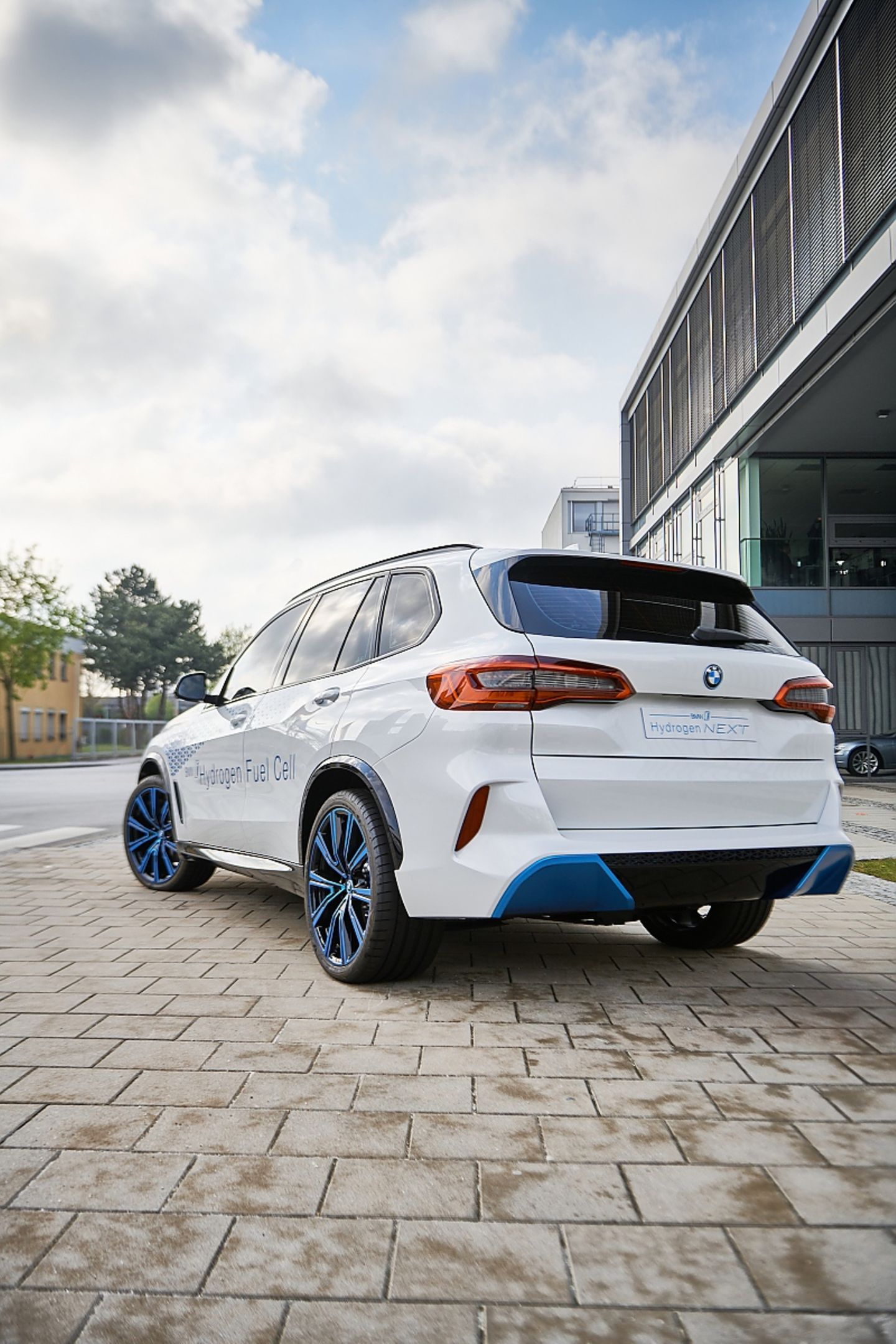 BMW i Hydrogen Next