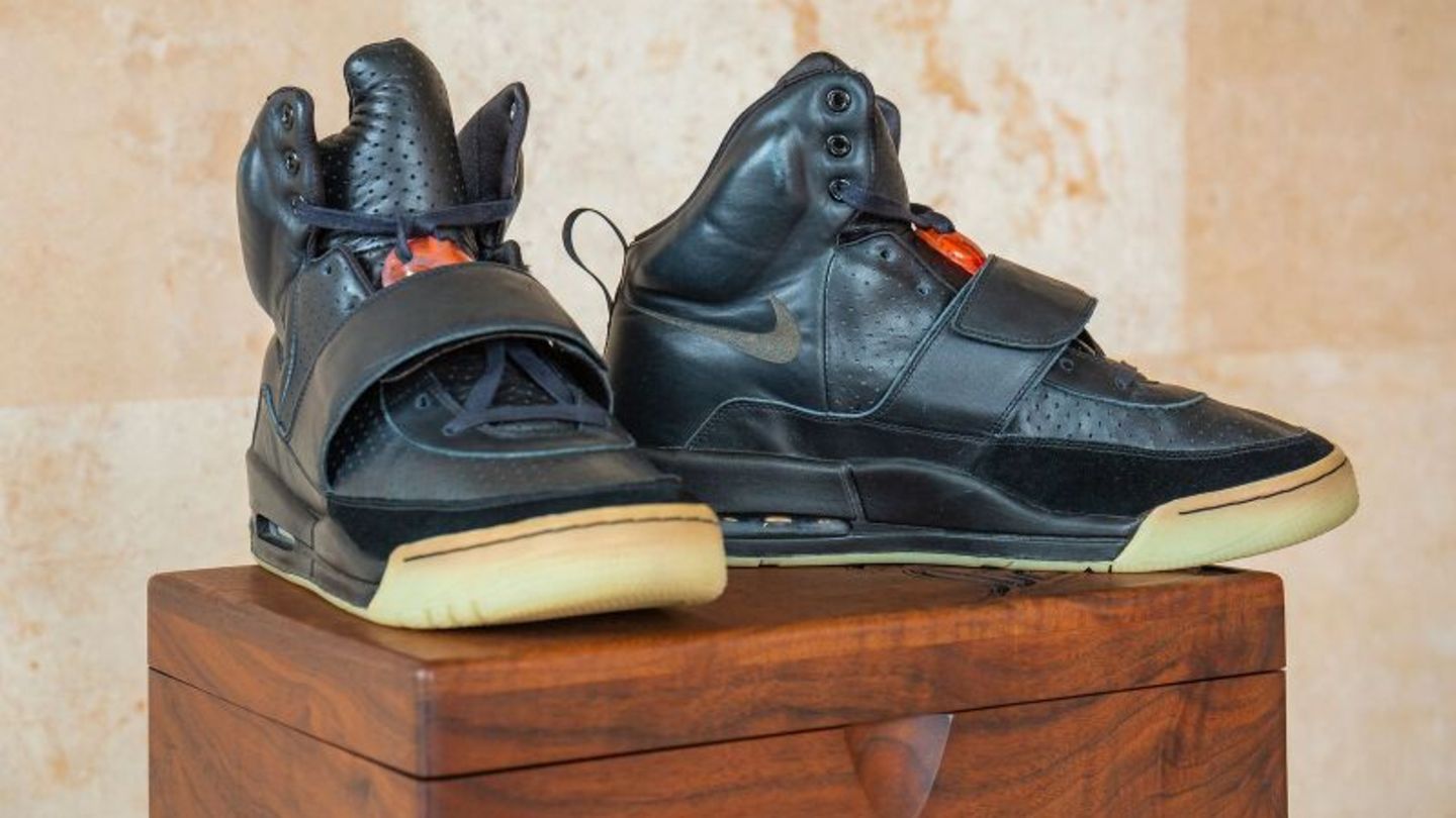 Nike Air Yeezy 1