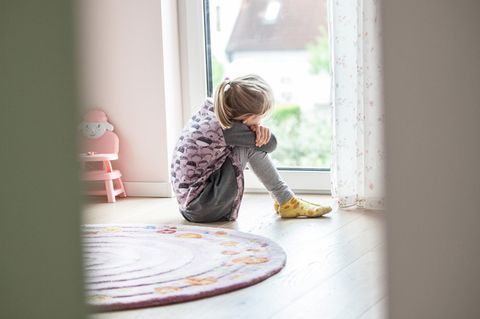 Die Pandemie wird nach wie vor auf den Rücken der Kinder ausgetragen