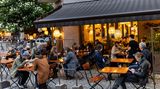 Auch dieses Berliner Restaurants durfte sich über erste Gäste freuen. In der Hauptstadt war das Öffnen der Außengastronomie bereits seit Freitag wieder erlaubt.