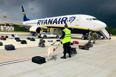 Die Ryanair-Maschine auf dem Flughafen der belarussischen Hauptstadt Minsk