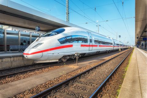 Ein ICE der Deutschen Bahn