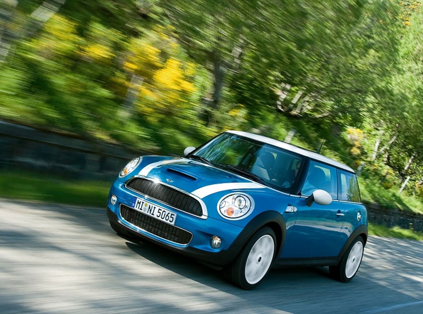 Auch der Mini Cooper (R56) entstand unter Bangles Ägide als BMW-Designchef