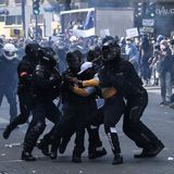 Ausschreitungen im Zuge der "Black Lives Matter"-Proteste in Paris, Frankreich
