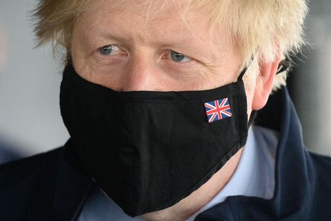 Boris Johnson nahm bislang nicht selbst Stellung zu den verschärften Corona-Regeln für acht Bezirke in England