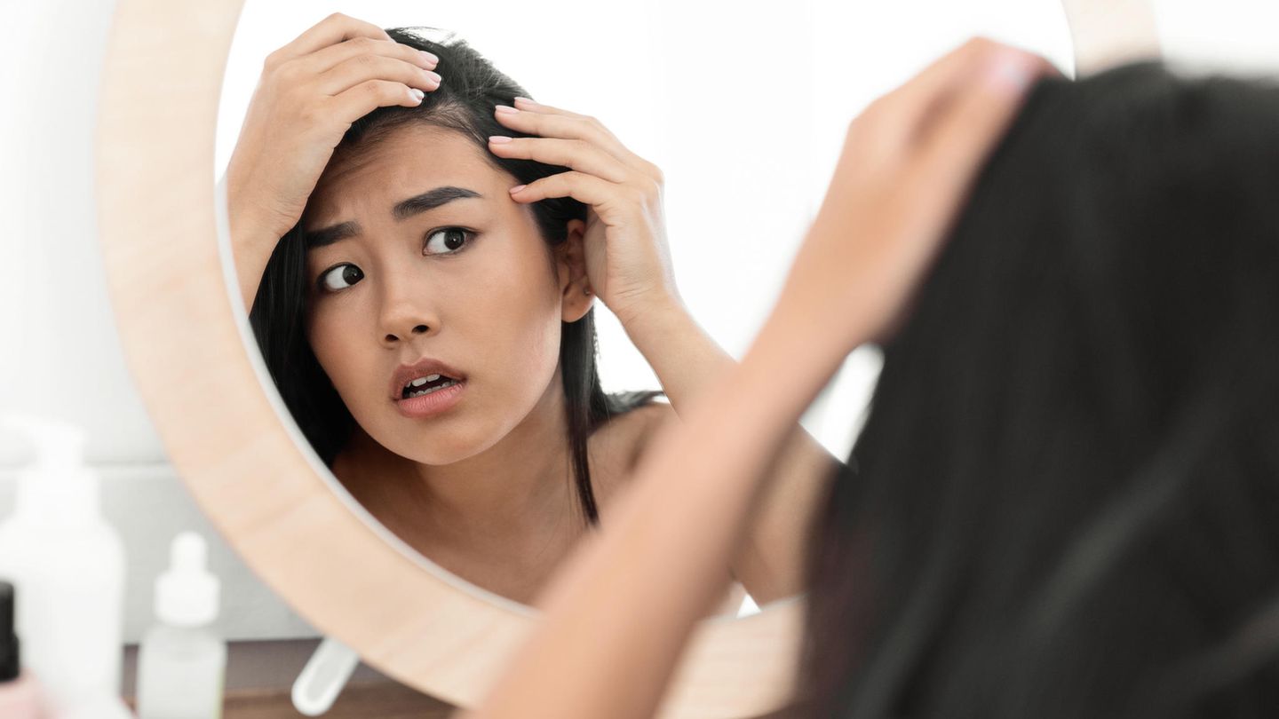 Beauty-Trick: Streuhaar: So kaschieren Sie lichte Stellen, Haarausfall und Geheimratsecken