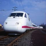 Der Vorläufer aus dem Jahre 1986: der Hochgeschwindigkeitszug InterCity-Experimental (ICE) der Baureihe 410.