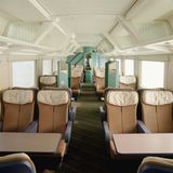 Beige, Türkis und Taubenblau: So sah die Farbgebung in den Großraumwagen der ersten ICE-Generation 1991 aus.