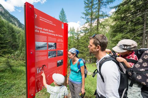  Bahnerlebnisweg Albula