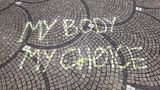 Kreide-Schriftzug "My Body, my Choice"