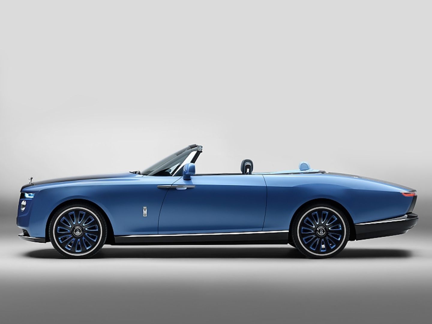 Rolls Royce Boat Tai