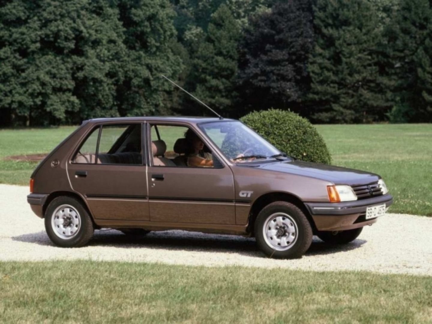 Peugeot 205